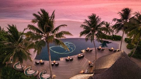8 Unconventionally Gorgeous Maldives Resorts Made For Design Lovers