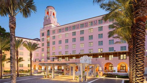 St. Petersburg, Florida's Iconic Pink Hotel Just Got A Stunning Refresh — Take A Peek Inside