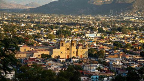 20 Top Things To Do In Oaxaca, Including Mexican Hot Chocolate Tastings And Mural Walks